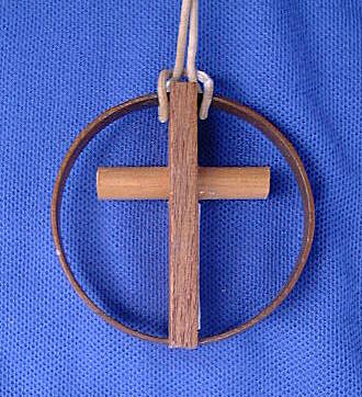 1985 Pilgrims Cross